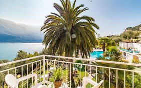 Hotel Riviera Limone Sul Garda